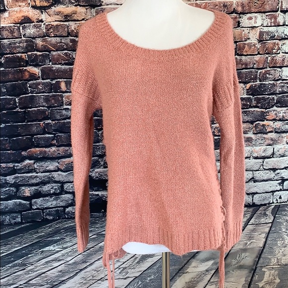 Pink side tie sweater - Picture 1 of 10